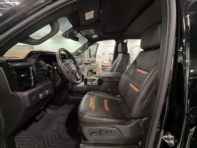 Used 2023 GMC Sierra 1500 AT4 w/ AT4 Premium Package AWD/4WD image 12