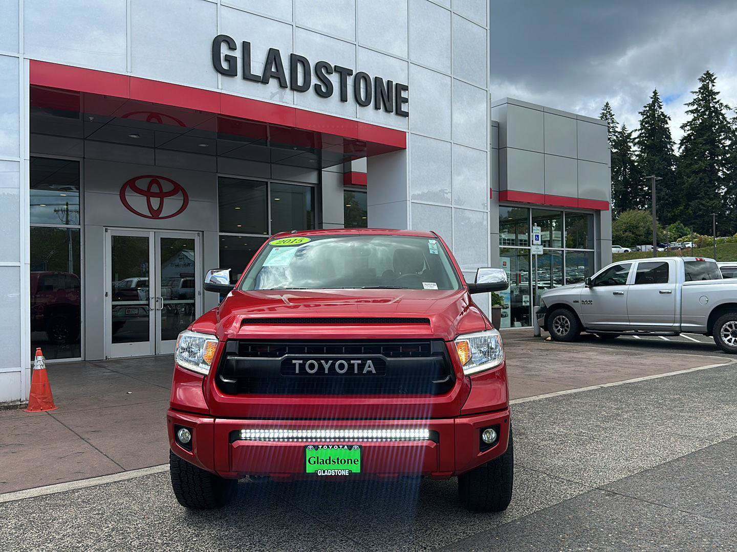 Used 2015 Toyota Tundra Platinum AWD/4WD image 7