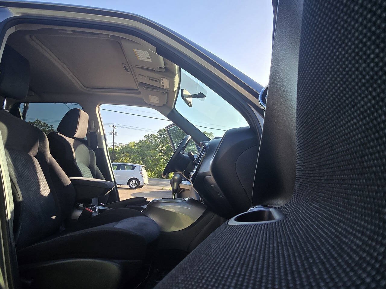 Used 2017 Nissan Juke SV w/ Technology Package FWD image 20