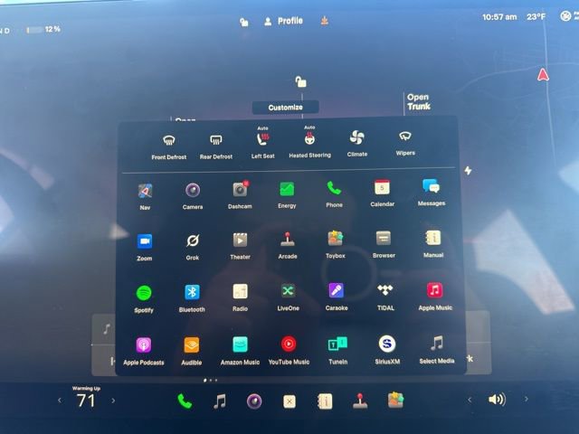 Used 2023 Tesla Model 3 Standard Range image 13