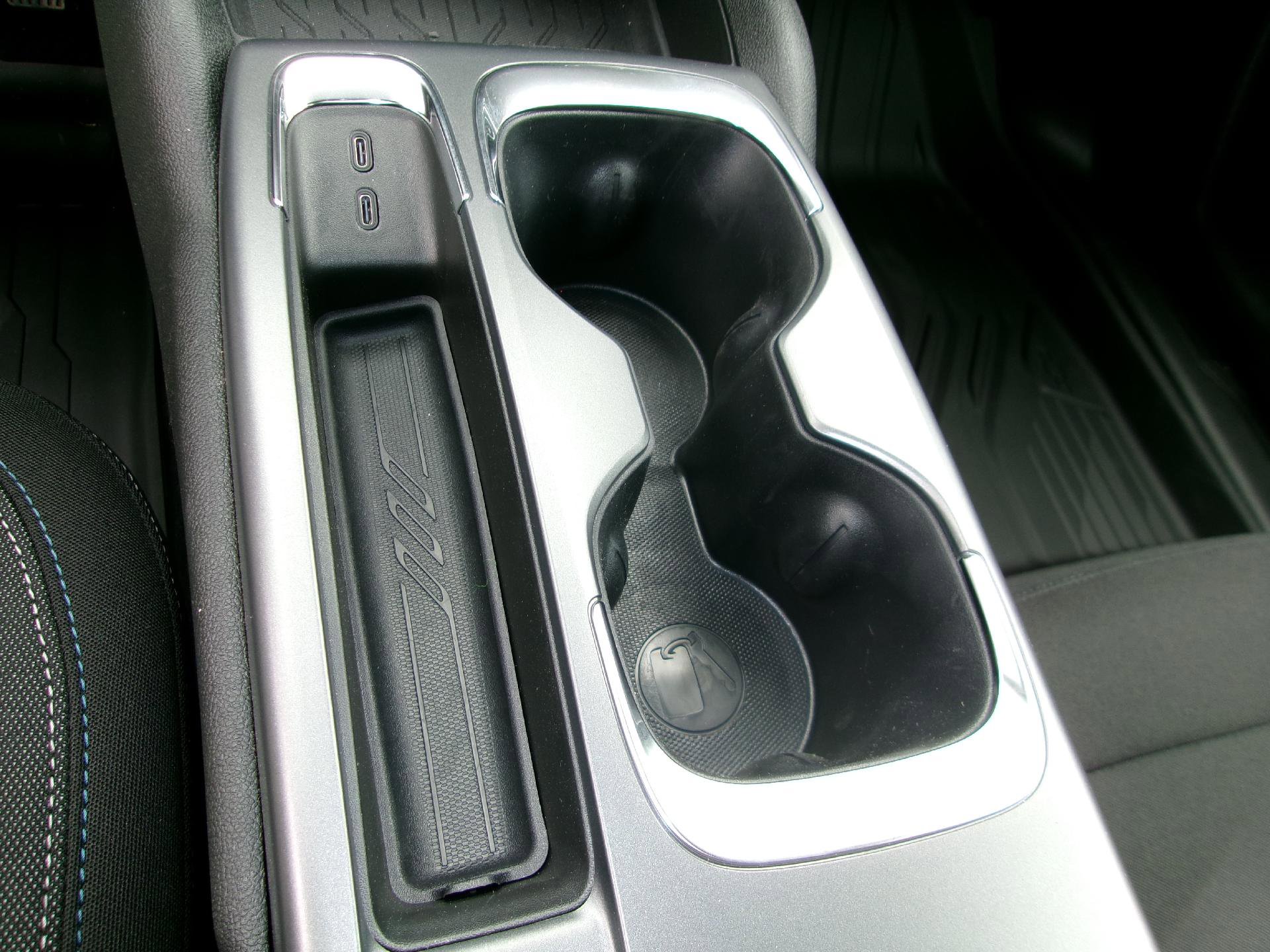 New 2026 Chevrolet Trax RS w/ Sunroof Package FWD image 9