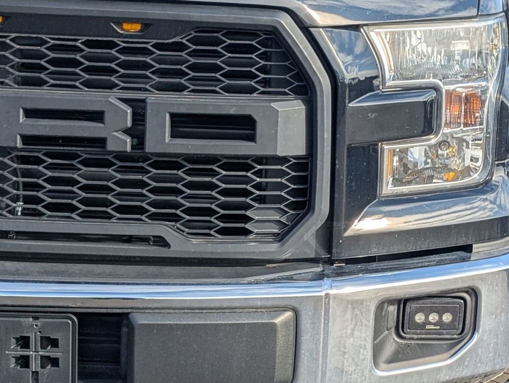 Used 2017 Ford F150 Lariat w/ FX4 Off-Road Package image 9