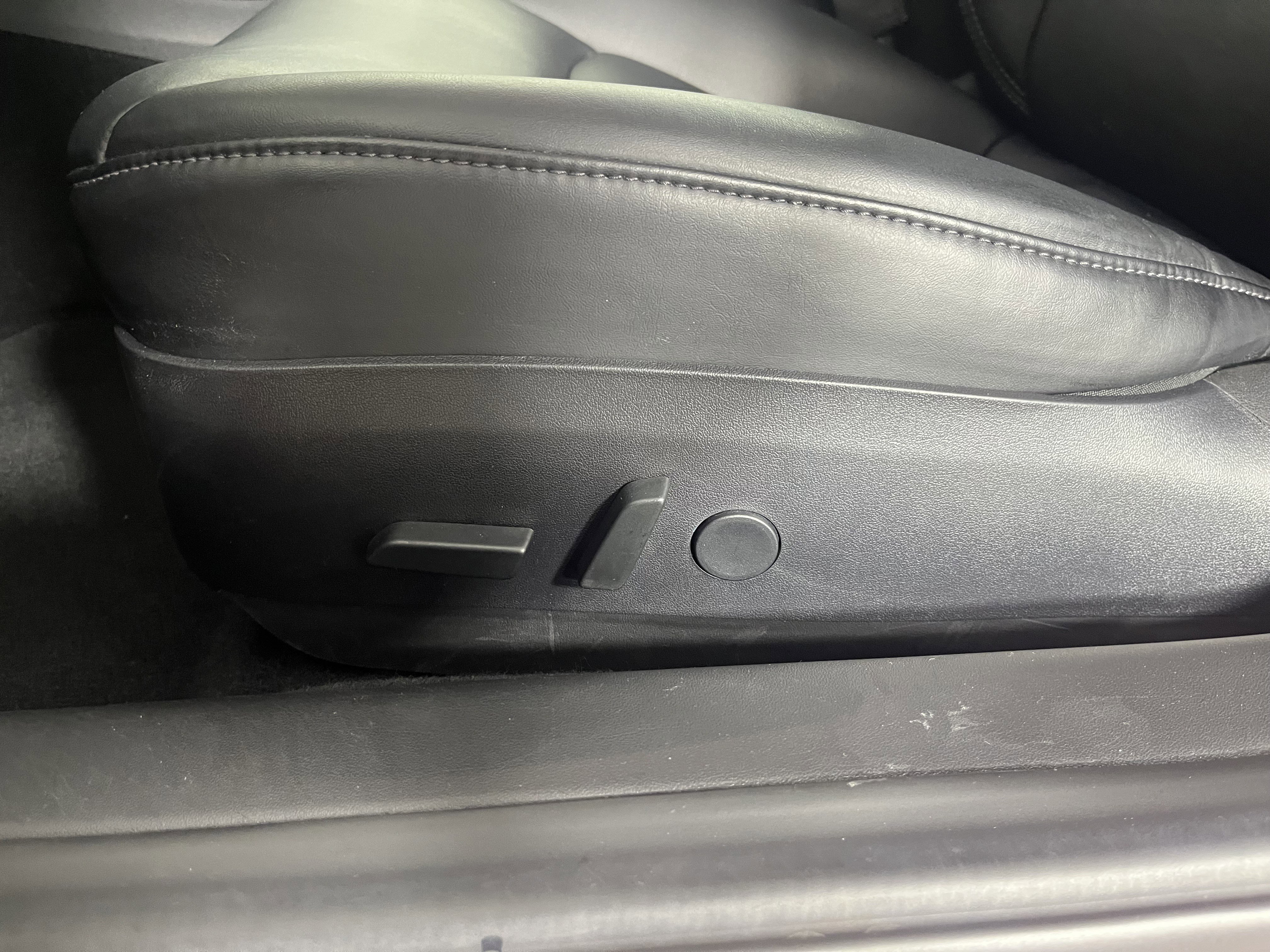 Used 2018 Tesla Model 3 Long Range image 19