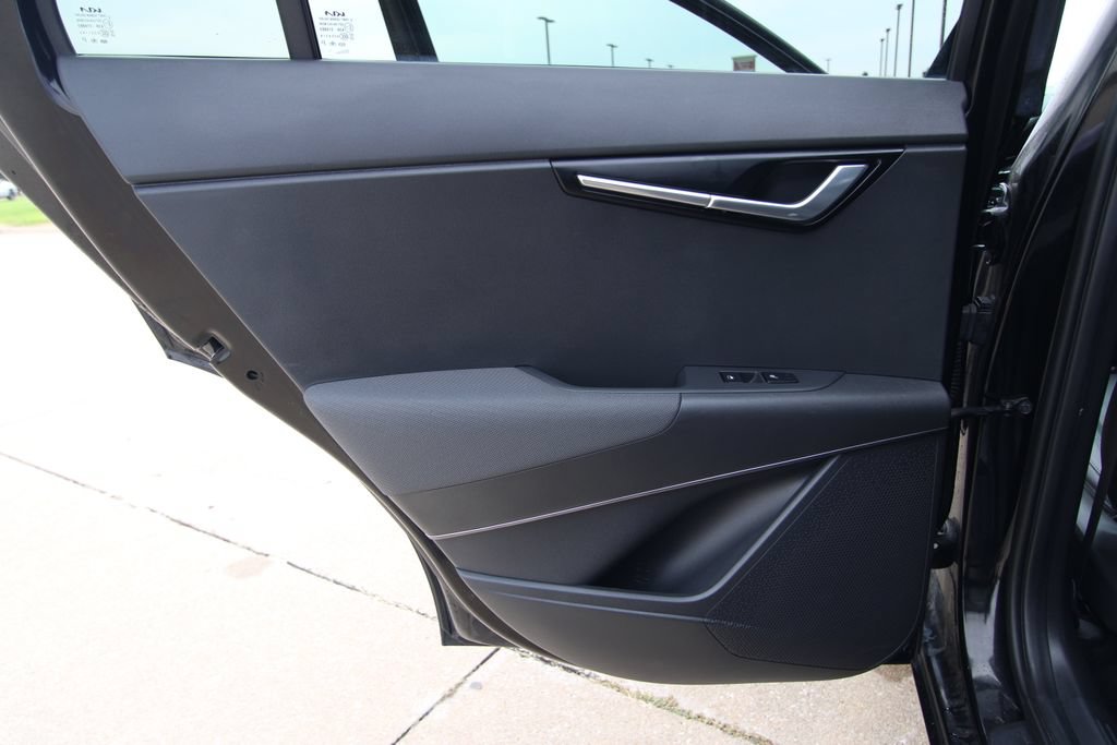 Used 2023 Kia Niro Wind w/ Wind Preserve Package FWD image 40