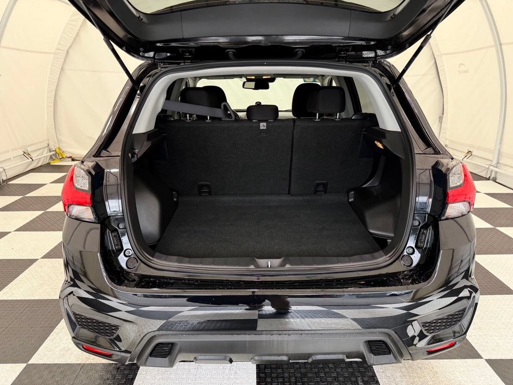 Used 2026 Mitsubishi Outlander Sport ES AWD/4WD image 4