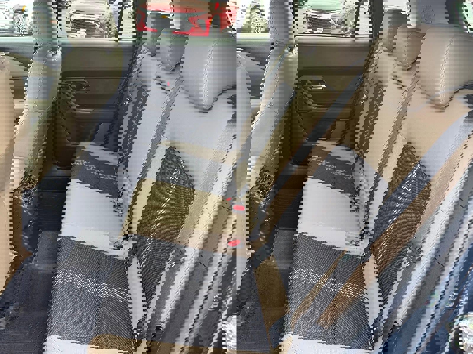 Used 2025 MAZDA CX-50 AWD 2.5 S w/ Cargo Package image 7