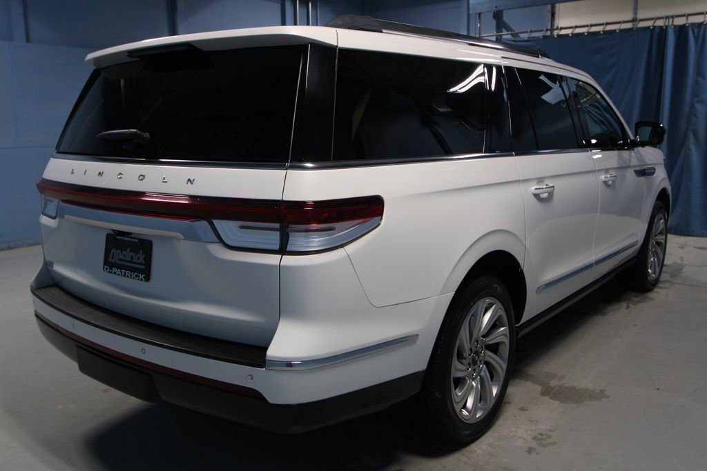 Used 2024 Lincoln Navigator L Reserve image 39