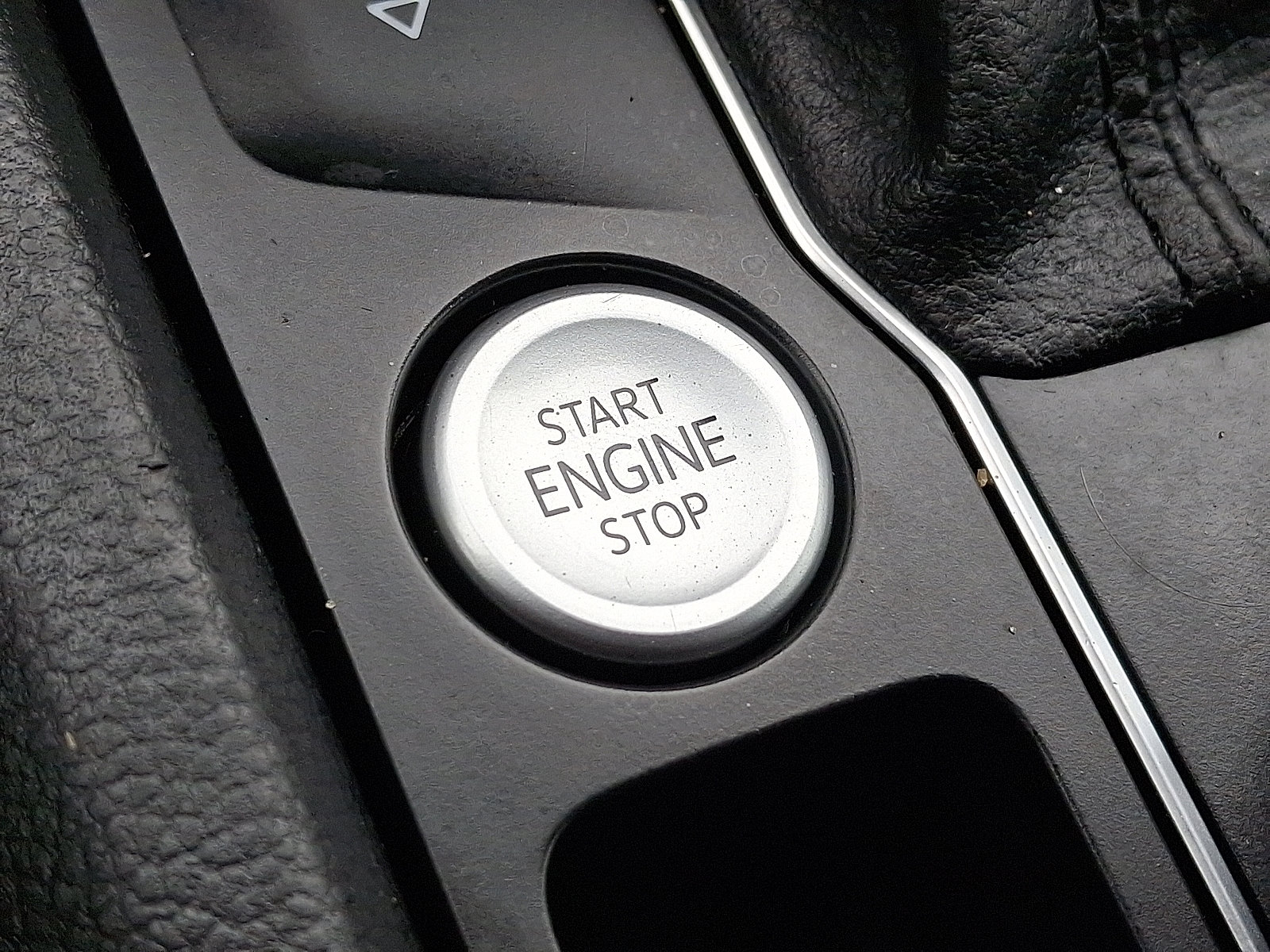 Used 2021 Volkswagen Atlas SE w/ Panoramic Sunroof Package image 25