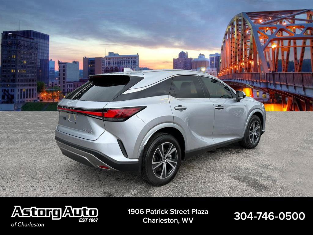 Used 2026 Lexus RX 350h w/ Convenience Package AWD/4WD image 3