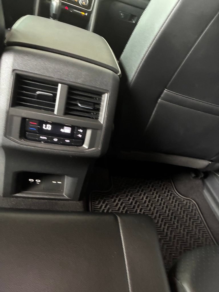 Used 2022 Volkswagen Atlas SE AWD/4WD image 16
