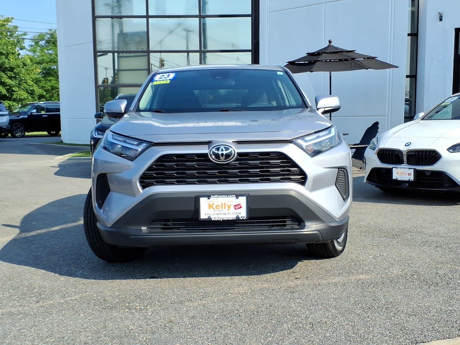 Used 2023 Toyota RAV4 LE AWD/4WD image 2