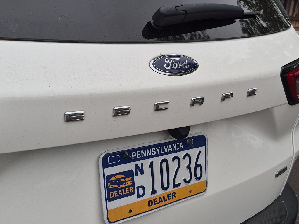 Certified 2023 Ford Escape SE w/ PHEV Premium Package FWD image 35