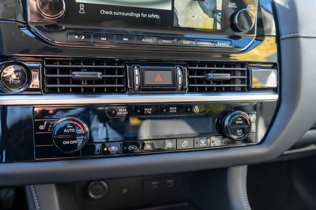 New 2025 Nissan Pathfinder SL image 19