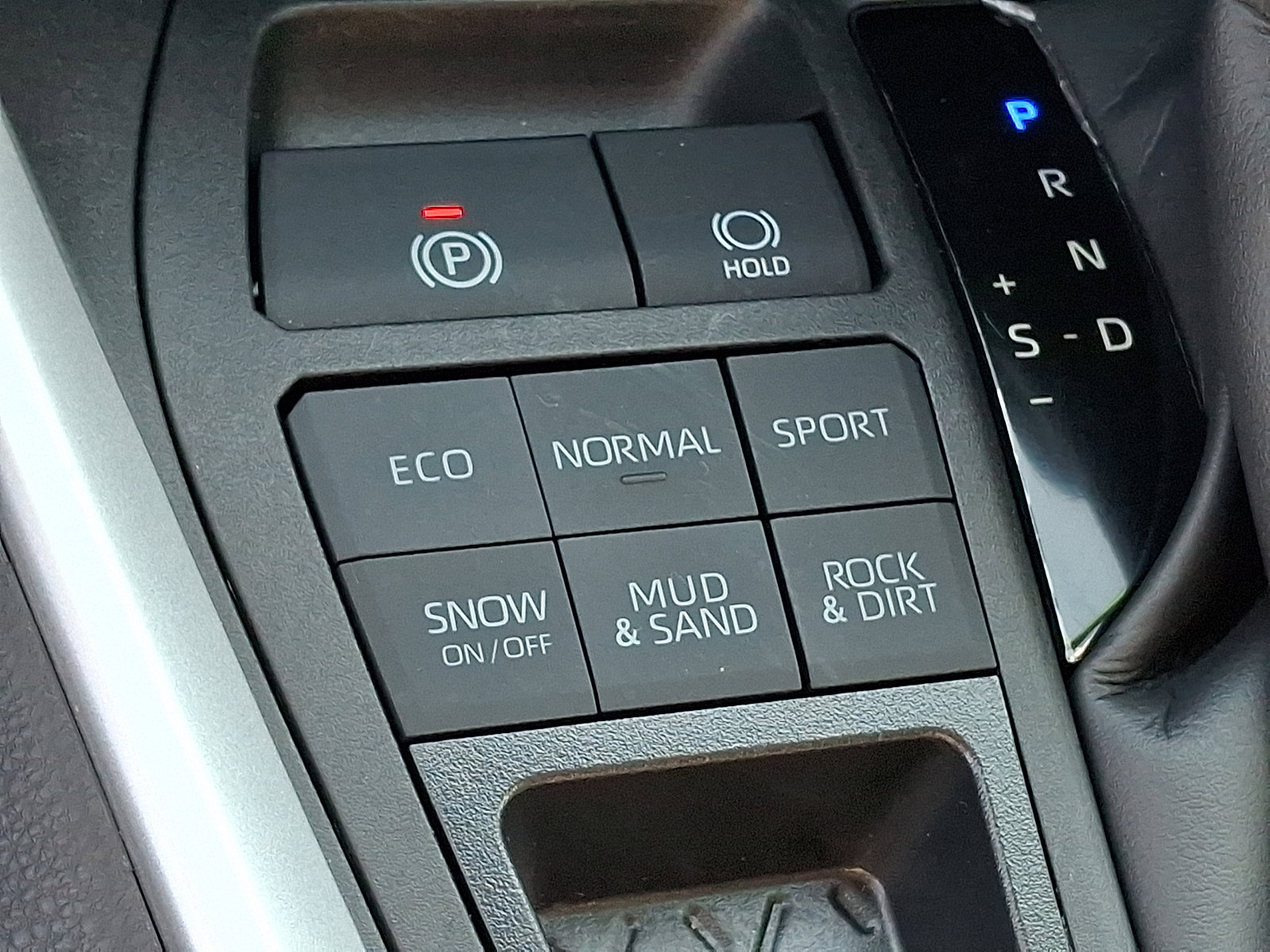 Used 2023 Toyota RAV4 XLE Premium AWD/4WD image 25