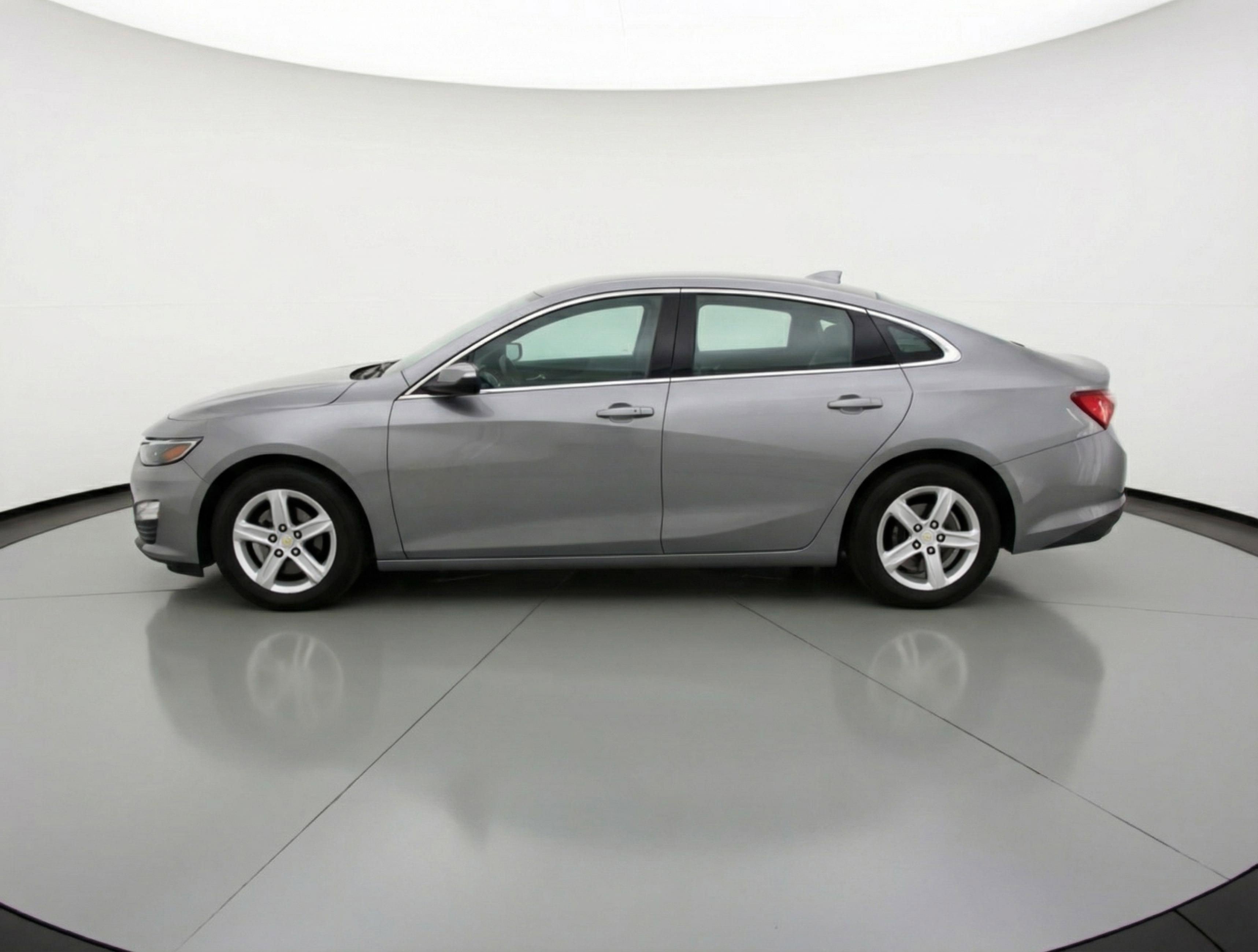 Used 2023 Chevrolet Malibu LT w/ Driver Confidence Package image 5