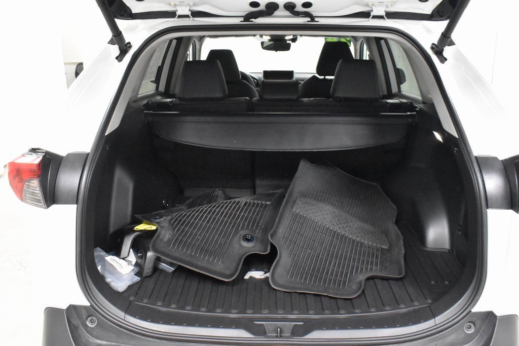 Used 2024 Toyota RAV4 XLE Premium image 11