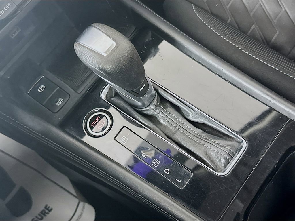 Used 2021 Nissan Kicks SV FWD image 19