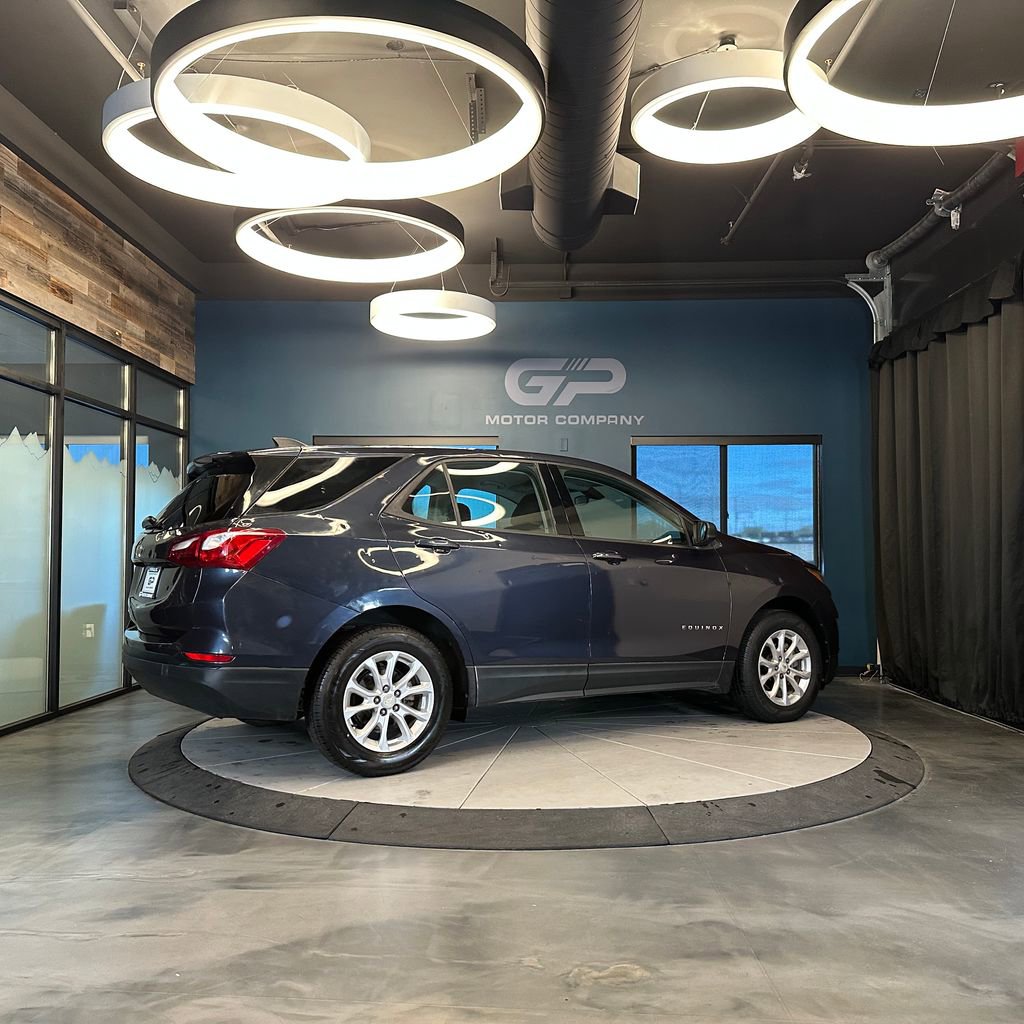 Used 2019 Chevrolet Equinox LS FWD image 3