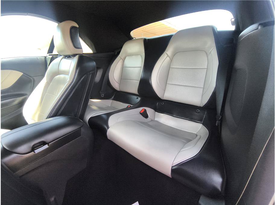 Used 2024 Ford Mustang Premium RWD image 5