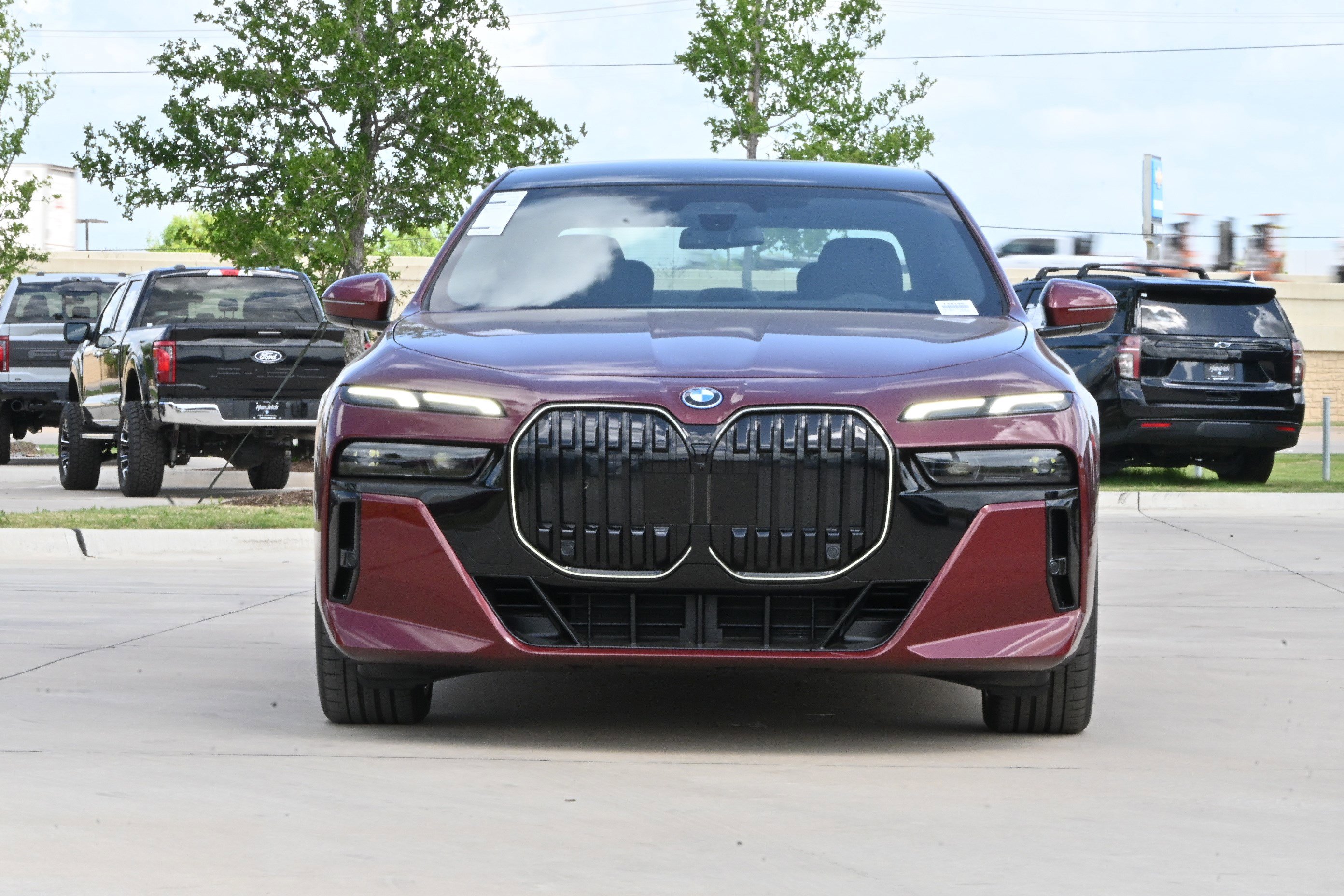 New 2026 BMW i7 eDrive50 w/ M Sport Package RWD image 2