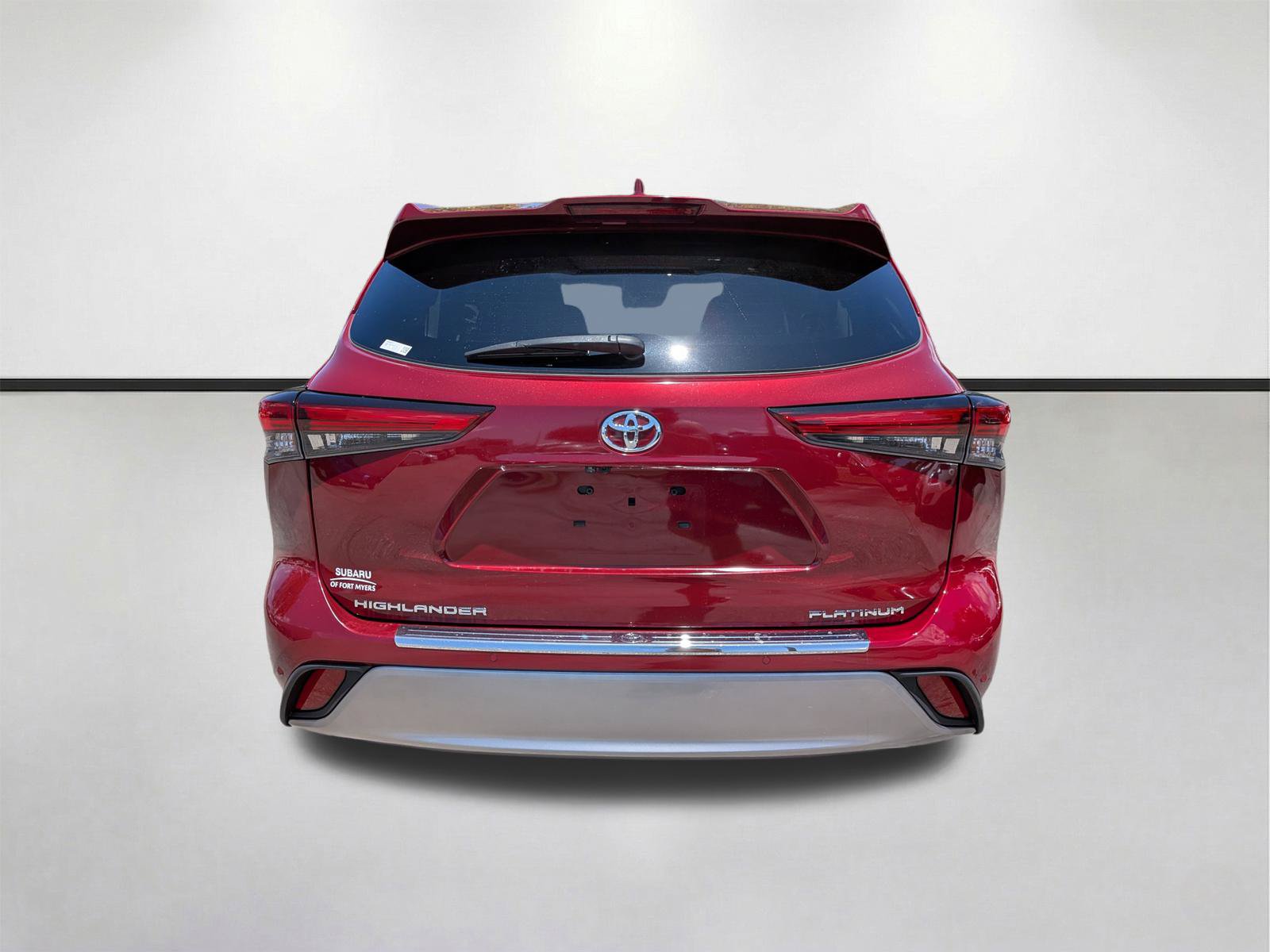 Used 2021 Toyota Highlander Platinum FWD image 5