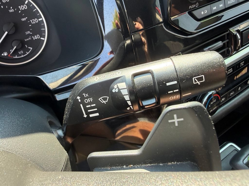Certified 2022 Nissan Pathfinder SV FWD image 28