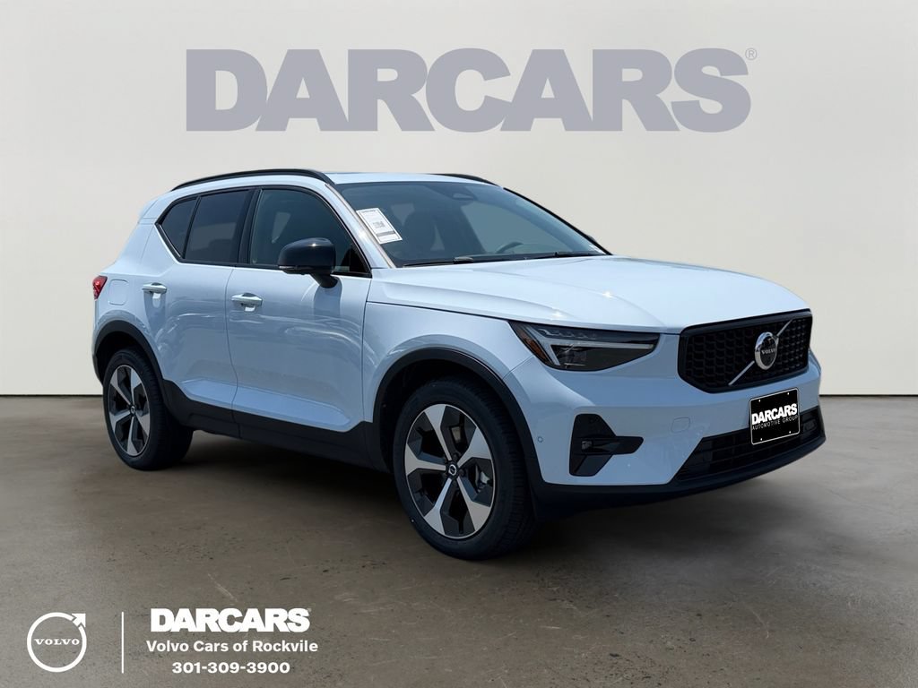 New 2026 Volvo XC40 B5 Plus w/ Protection Package Premier