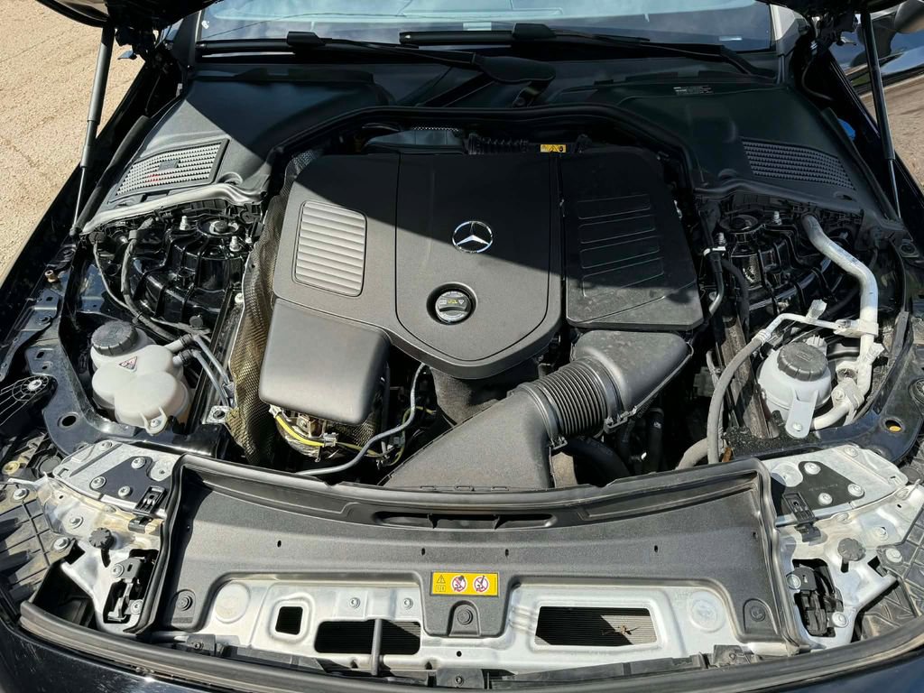 Used 2025 Mercedes-Benz CLE 300 4MATIC Cabriolet image 16