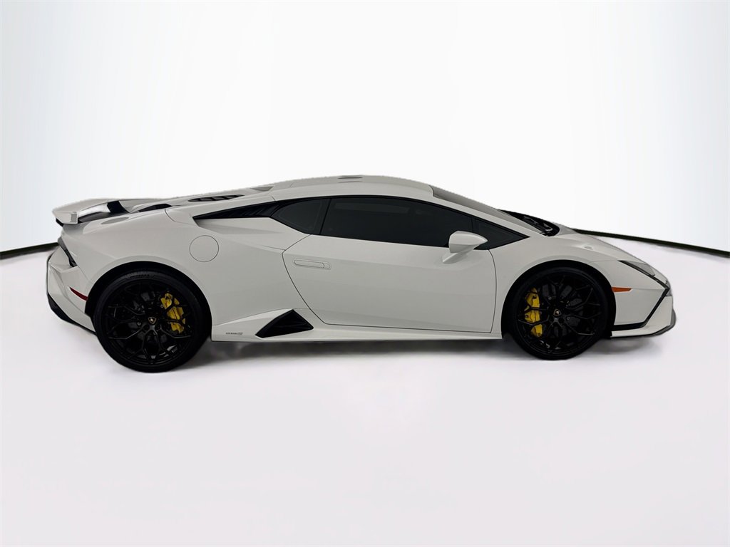 Used 2023 Lamborghini Huracan Tecnica image 4
