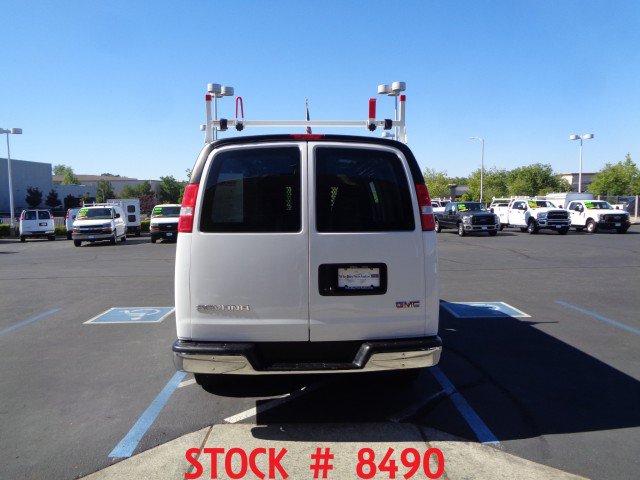 Used 2024 GMC Savana 2500 w/ Driver Convenience Package RWD image 4