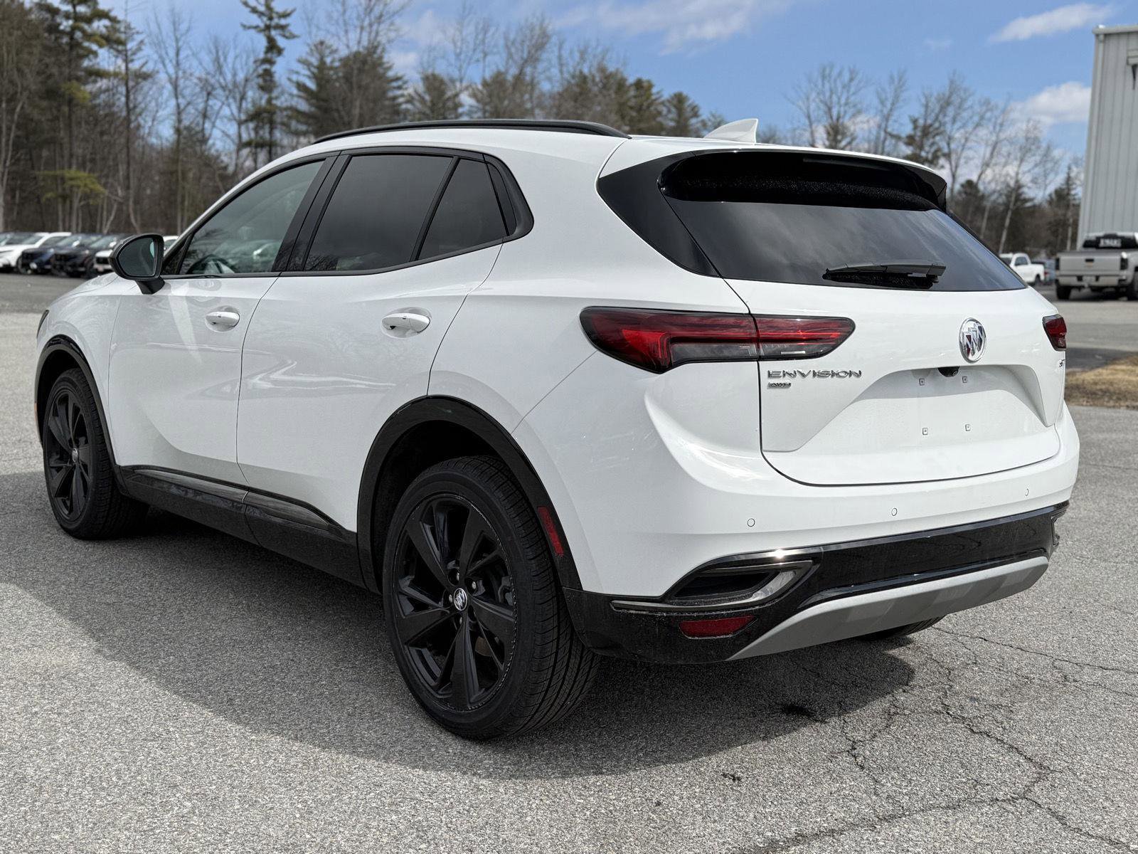 Certified 2023 Buick Envision Essence w/ Sport Touring Package image 7