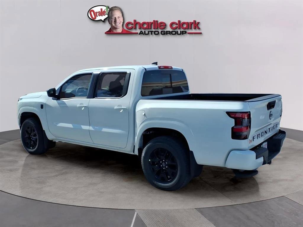 New 2026 Nissan Frontier SV image 3