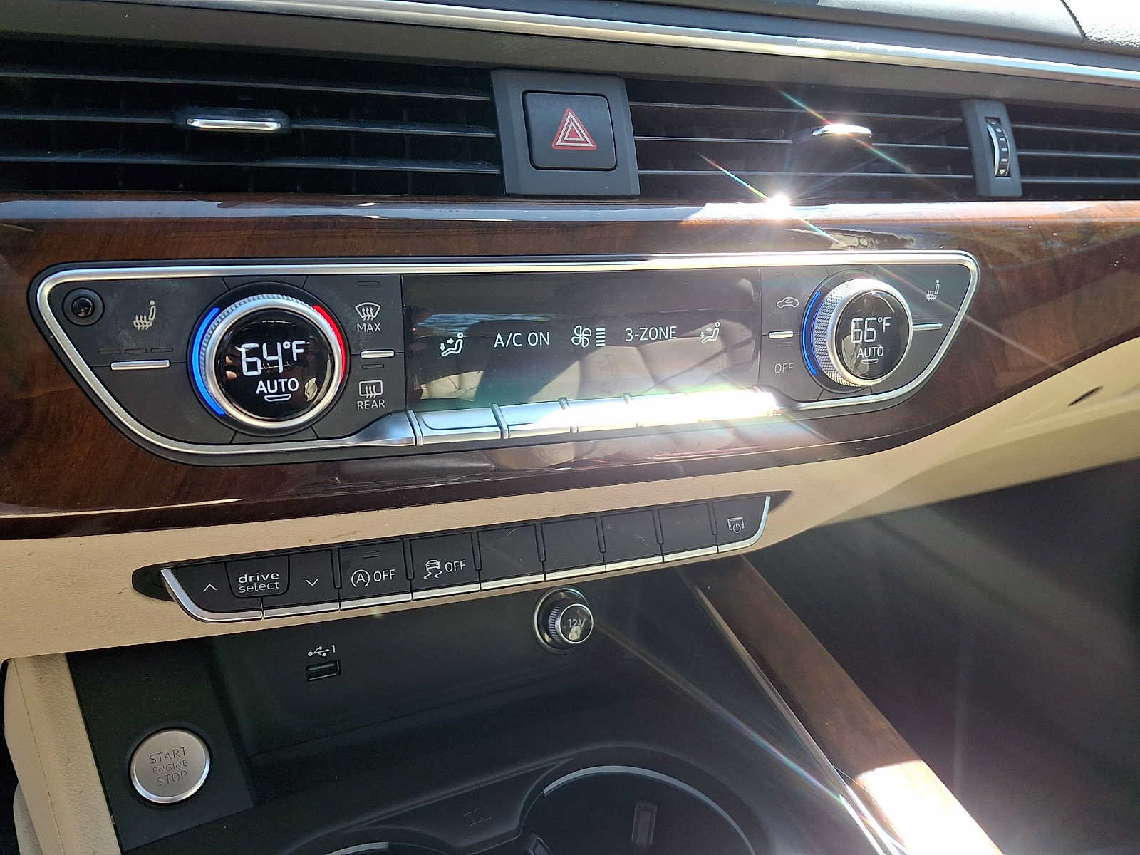 Used 2019 Audi A4 2.0T Premium w/ Convenience Package AWD/4WD image 17
