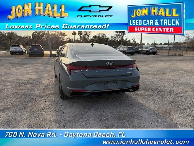Used 2023 Hyundai Elantra Limited image 9