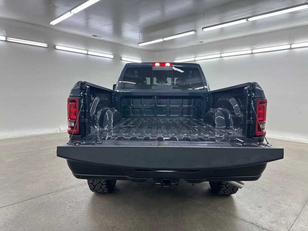 New 2026 RAM 2500 Warlock AWD/4WD image 17