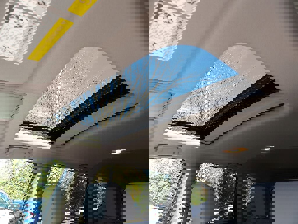 Used 2020 Honda CR-V Touring image 15