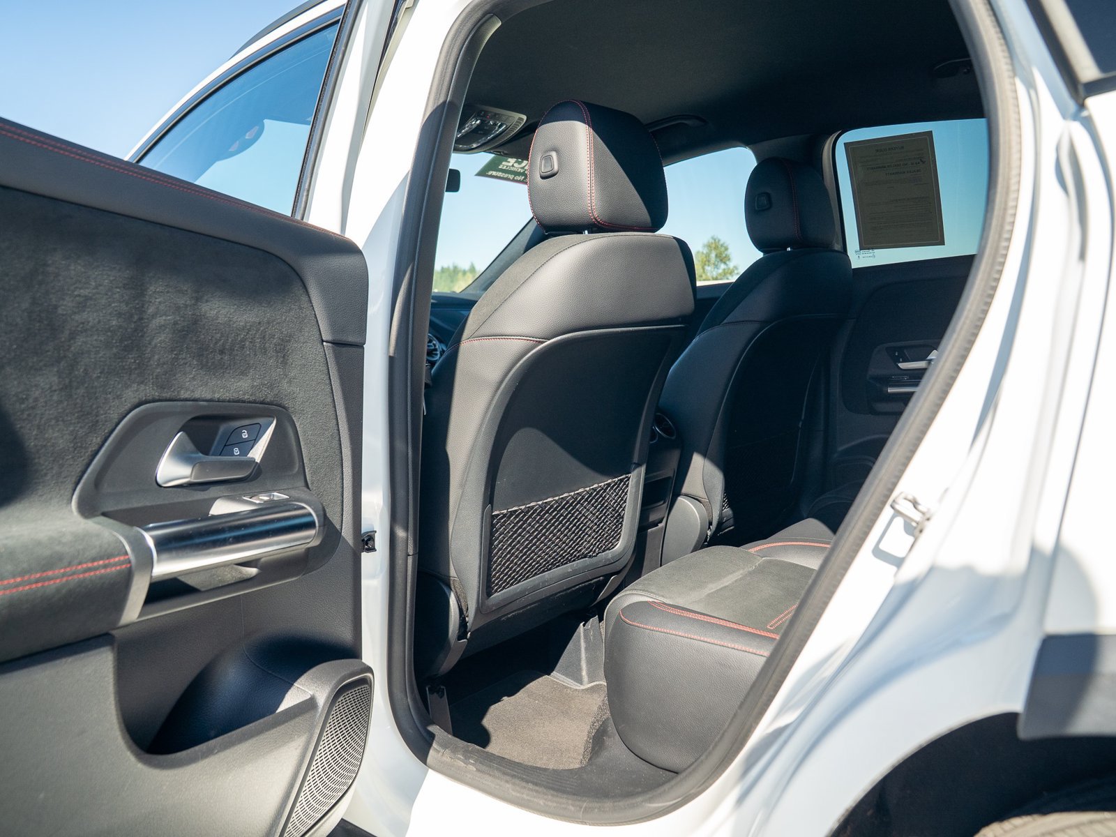 Certified 2021 Mercedes-Benz GLA 250 4MATIC image 24