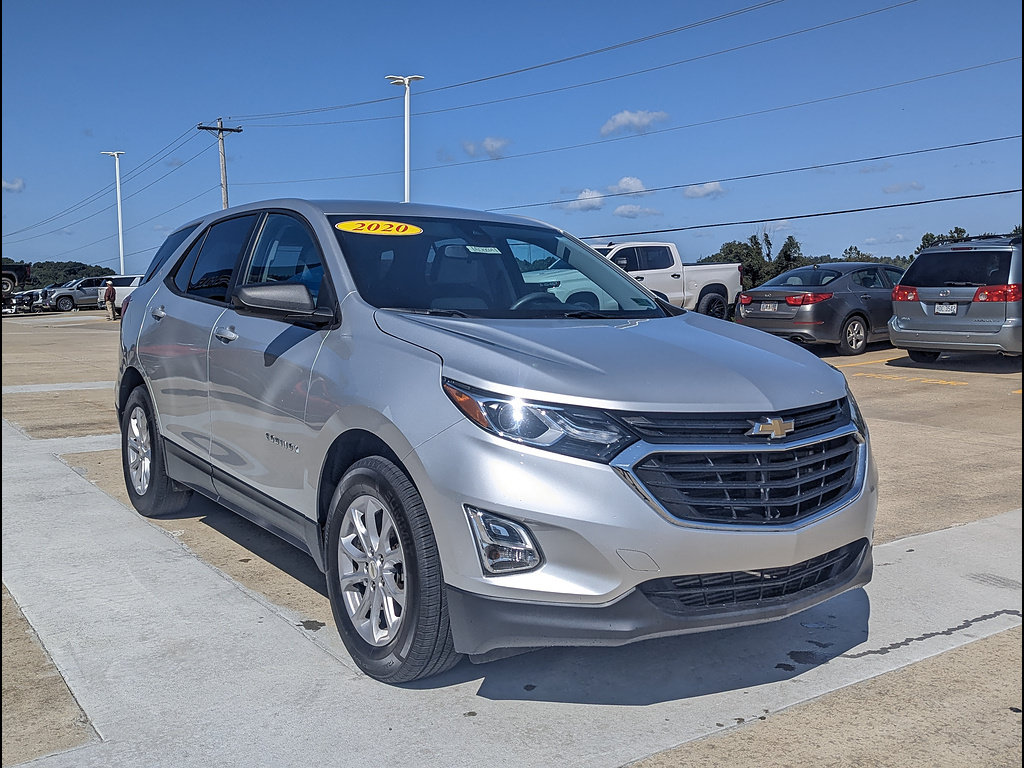 Used 2020 Chevrolet Equinox LS w/ LS Convenience Package AWD/4WD image 5