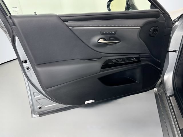 Used 2023 Lexus ES 250 w/ Premium Package AWD/4WD image 13