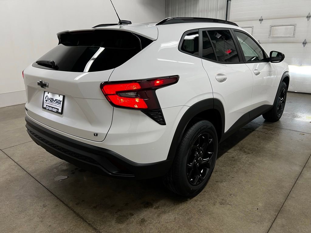 New 2026 Chevrolet Trax LT w/ Driver Confidence Package FWD image 3