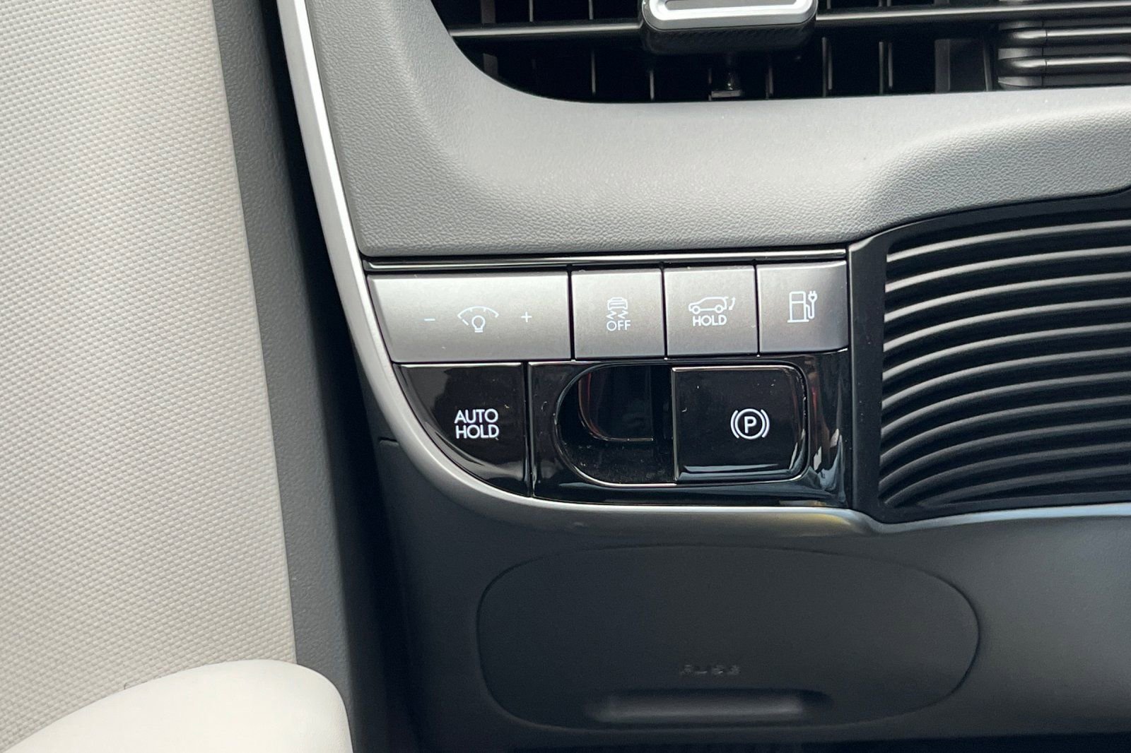 New 2025 Hyundai Ioniq 5 SEL RWD image 37