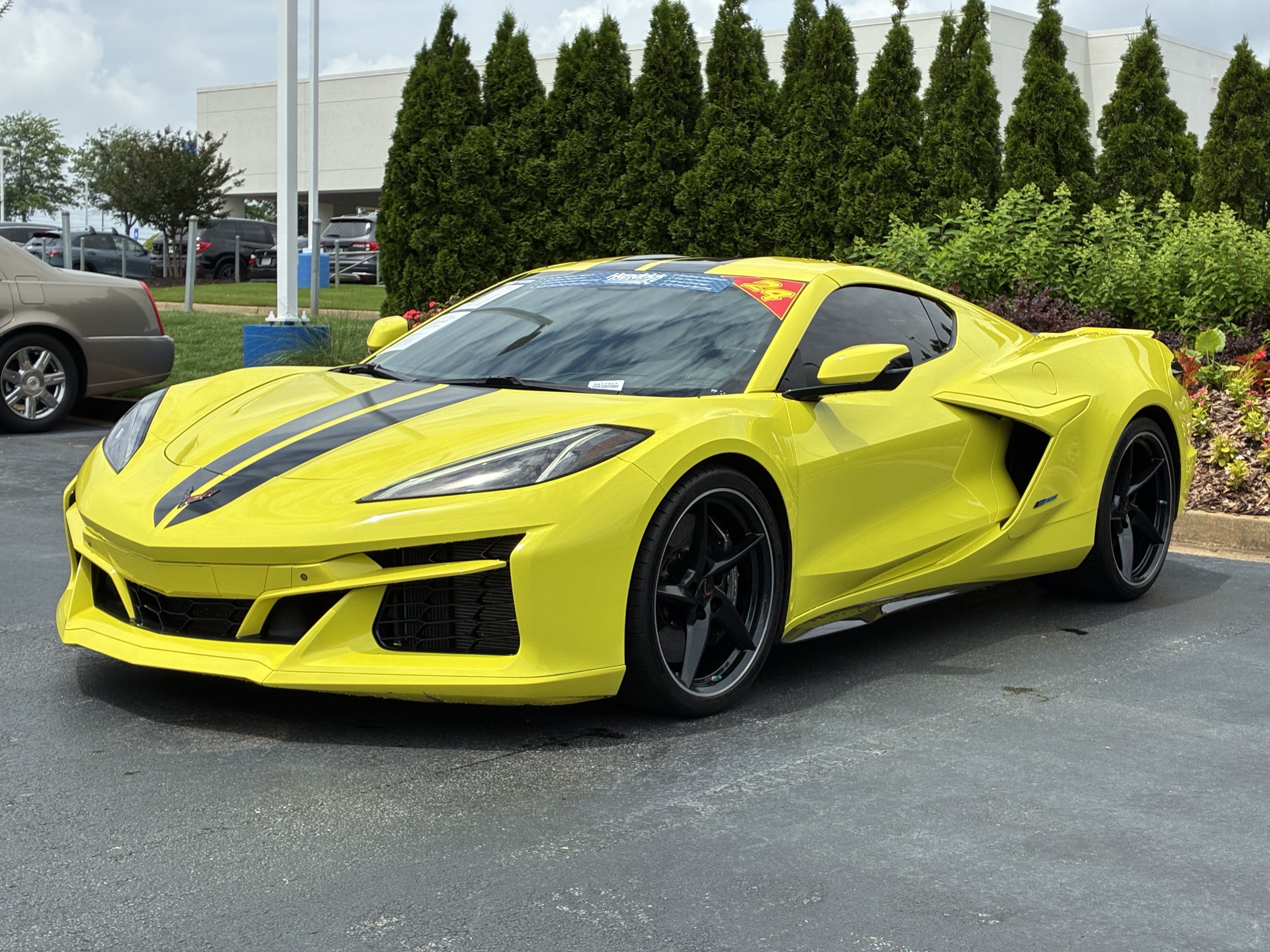 Used 2024 Chevrolet Corvette E-Ray w/ Stealth Interior Trim Package AWD/4WD image 5
