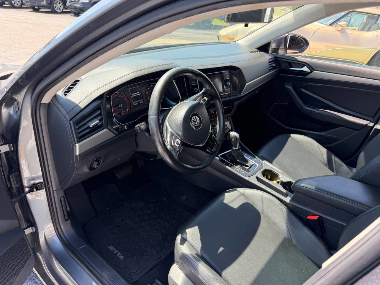 Used 2019 Volkswagen Jetta SE FWD image 9