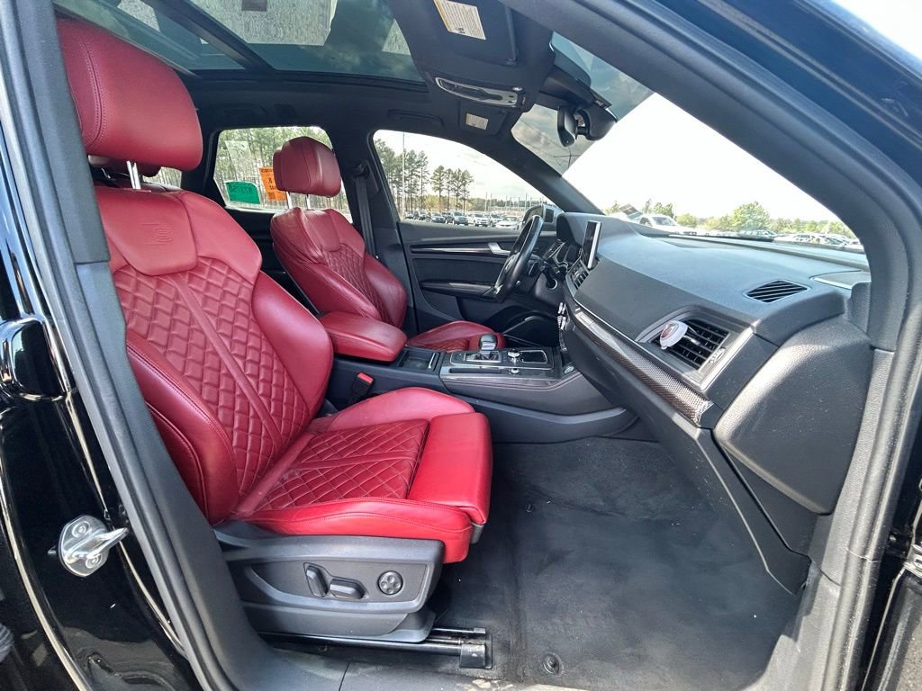Used 2018 Audi SQ5 Prestige w/ Prestige Package image 13