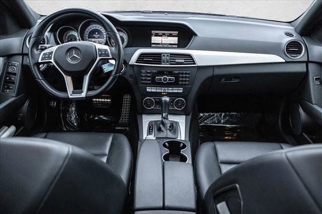 Used 2014 Mercedes-Benz C 300 Sport image 19