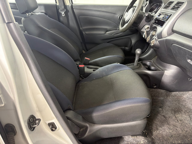Used 2012 Nissan Versa SV FWD image 13