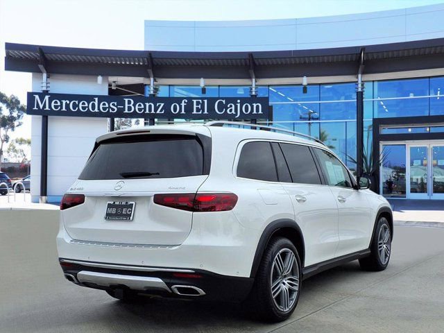 Used 2024 Mercedes-Benz GLS 450 4MATIC video 3