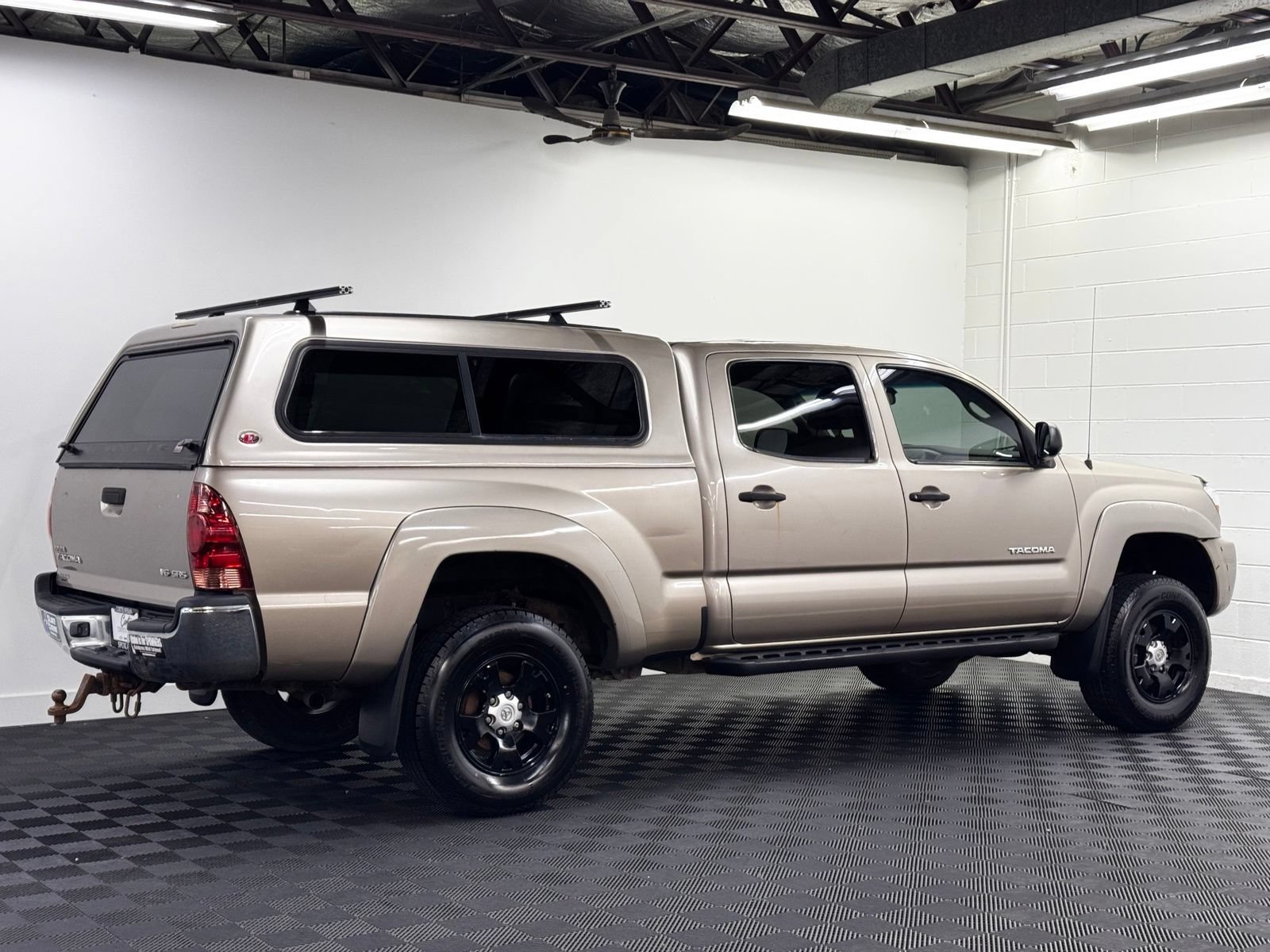 Used 2006 Toyota Tacoma 4x4 Double Cab w/ SR5 Pkg #2 image 2