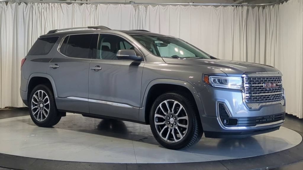 Used 2021 GMC Acadia Denali w/ Denali Ultimate Package AWD/4WD image 3