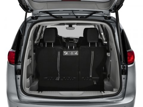 Used 2017 Chrysler Pacifica Touring-L Plus w/ Advanced Safetytec Group FWD image 15